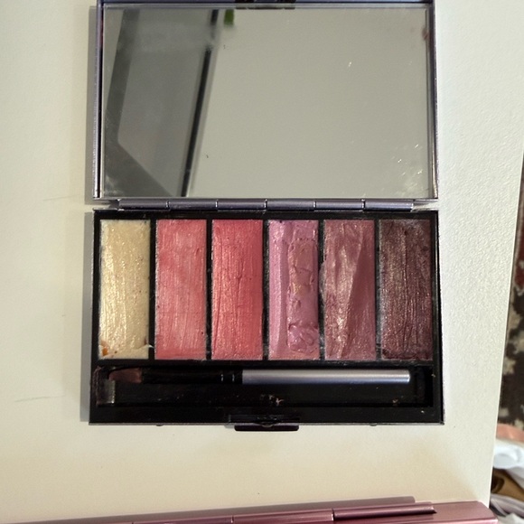 Vintage y2k MAC lip palettes - Picture 5 of 9